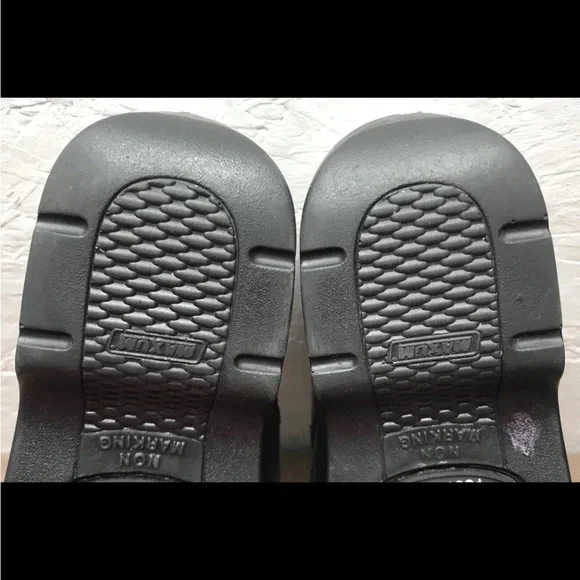 Klogs Austin Stingray Women's Clogs Silver Black Leather Size 8M Work Nursing - Picture 12 of 14